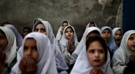 MELIHAT RASULULLAH SEBAGAI JURU DAMAI