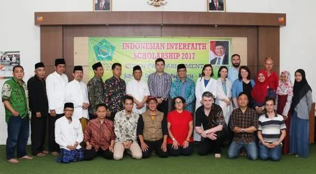Melihat Wajah Islam Moderat Indonesia