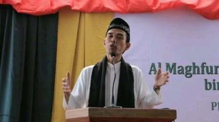 Ustaz Abdus Shomad Kagum dengan Karya Al-Maghfurlah KH Ahmad Warson Munawwir