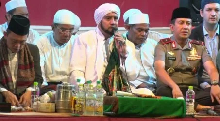 Habib Syekh Abdul Qodir Assegaf: “Berbeda Tidak Harus Bermusuhan”