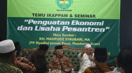 Seminar IKAPPAM : Penguatan Ekonomi Dan Usaha Pesantren Menuju Kemadirian Bangsa