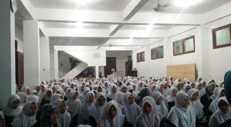 Lantunan Simthudduror di Hari Kelahiran Pancasila