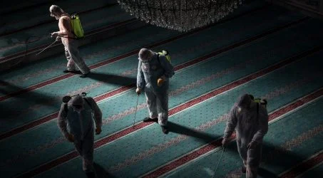 Bolehnya Tenaga Medis Covid-19 Melaksanakan Sholat Lihurmatil Waqti (Menghormati Waktu) dengan Tanpa Wudhu dan Tayamum